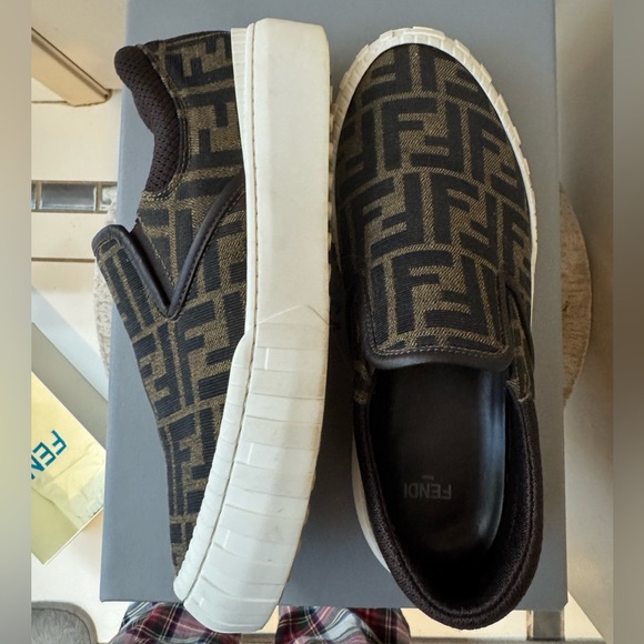 Fendi Slip-On Sneakers - Picture 2 of 4